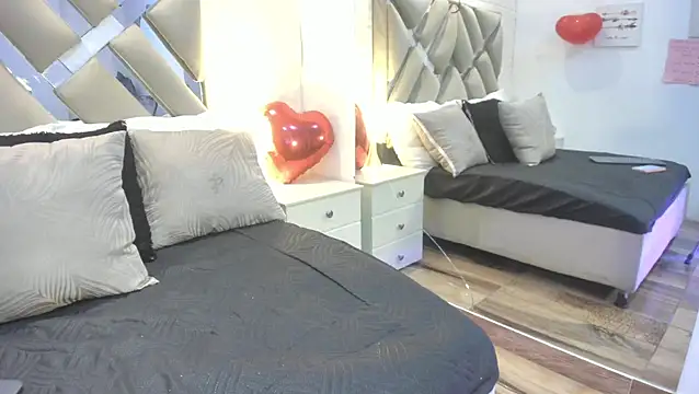 Snapshot of raquell_moore chatting on February 20, 2026, 12:18 pm raquell moore online show from February 20, 2026, 12:18 pm