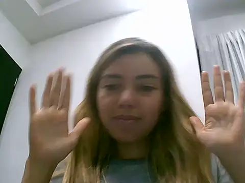 Snapshot of VittoriaTaylor chatting on May 22, 2026, 1:14 am VittoriaTaylor online show from May 22, 2026, 1:14 am