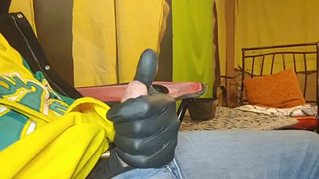 bwcbeat83 online show from February 22, 2026, 1:35 pm