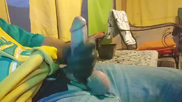 bwcbeat83 online show from February 6, 2026, 1:12 am