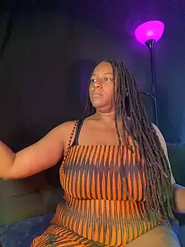 Snapshot of xoxoHotCoCo chatting on June 18, 2026, 11:59 am xoxoHotCoCo online show from June 18, 2026, 11:59 am