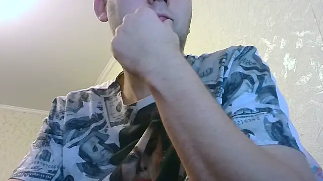 Snapshot of HunterOnBoobs chatting on November 10, 2025, 6:51 am HunterOnBoobs online show from November 10, 2025, 6:51 am