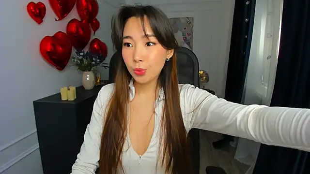 Snapshot of AnnaReyla chatting on February 9, 2026, 11:08 am AnnaReyla online show from February 9, 2026, 11:08 am