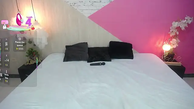 miss honey01 online show from November 3, 2025, 10:46 pm