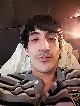 Snapshot of moutt99 chatting on January 19, 2025, 3:42 pm moutt99 online show from January 19, 2025, 3:42 pm