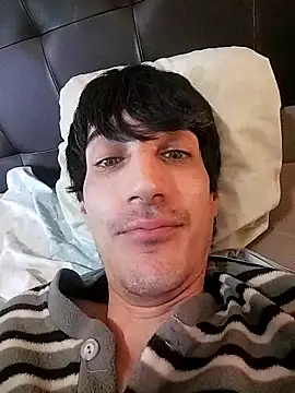 Snapshot of moutt99 chatting on January 19, 2025, 11:34 am moutt99 online show from January 19, 2025, 11:34 am