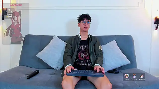 Cum hunters online show from October 28, 2025, 5:50 am