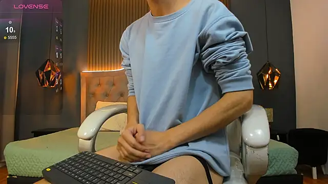 Cum hunters online show from October 9, 2025, 3:40 am