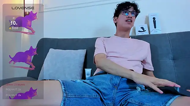 Snapshot of Cum_hunters chatting on December 23, 2025, 3:17 am Cum hunters online show from December 23, 2025, 3:17 am