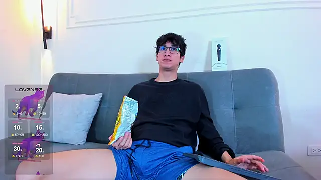 Snapshot of Cum_hunters chatting on January 14, 2026, 3:21 am Cum hunters online show from January 14, 2026, 3:21 am