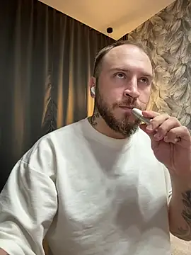 Snapshot of _XxX-XxX_ chatting on November 11, 2025, 4:35 pm XxX-XxX online show from November 11, 2025, 4:35 pm