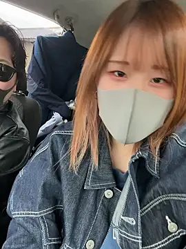 hirohiro chan online show from February 15, 2026, 6:58 am