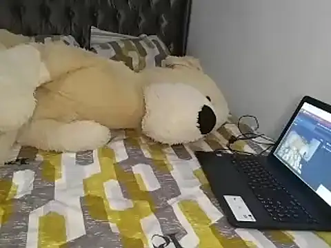 Snapshot of Chandy012 chatting on December 16, 2025, 2:43 pm Chandy012 online show from December 16, 2025, 2:43 pm