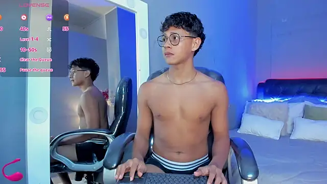 Snapshot of Dawn16_ chatting on November 5, 2025, 10:02 pm Dawn16 online show from November 5, 2025, 10:02 pm