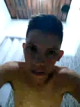welitonzz28 online show from May 11, 2026, 9:21 am