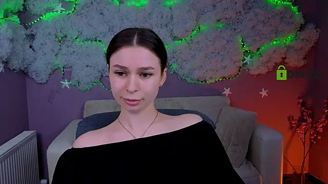 flora ri online show from April 24, 2026, 9:33 am