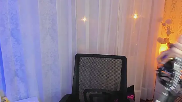 Snapshot of JeanneSabatier chatting on October 21, 2025, 7:46 pm JeanneSabatier online show from October 21, 2025, 7:46 pm