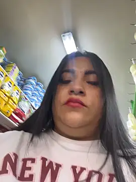 Miia Jazmin online show from November 2, 2025, 2:11 pm