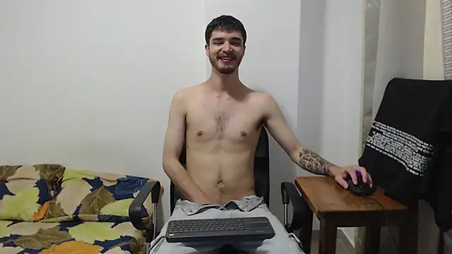 Snapshot of Aleex_Miller chatting on October 28, 2025, 10:58 am Aleex Miller online show from October 28, 2025, 10:58 am