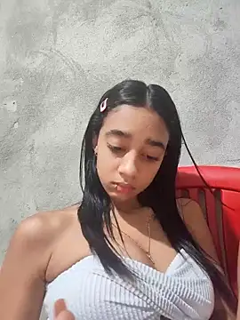 Snapshot of Zoe_Sweett18 chatting on February 5, 2026, 6:26 pm Zoe Sweett18 online show from February 5, 2026, 6:26 pm