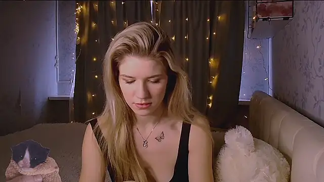 Snapshot of Melissa_smith_ chatting on November 14, 2025, 9:57 am Melissa smith online show from November 14, 2025, 9:57 am