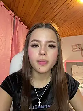 Sofia18 pinkk online show from March 1, 2025, 3:32 am