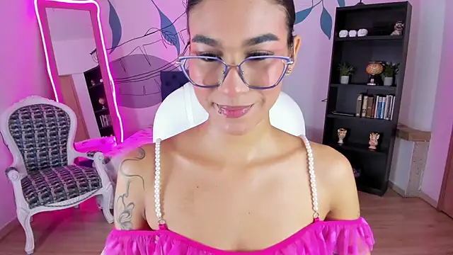 Snapshot of Dana_Paula chatting on February 18, 2026, 11:50 am Dana Paula online show from February 18, 2026, 11:50 am