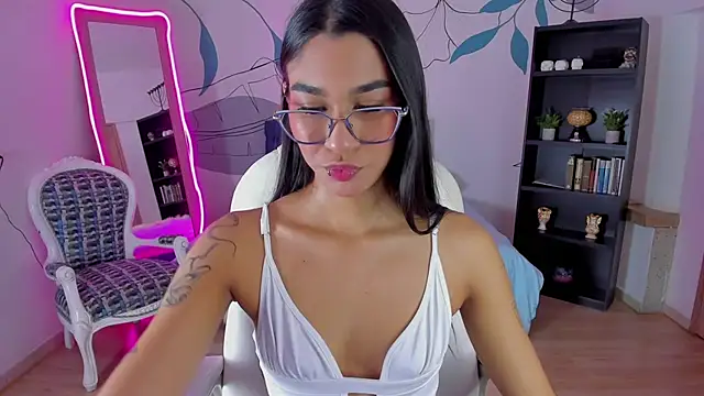 Snapshot of Dana_Paula chatting on February 5, 2026, 11:50 am Dana Paula online show from February 5, 2026, 11:50 am