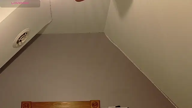 Snapshot of Badgirlpr2 chatting on November 15, 2025, 7:12 am Badgirlpr2 online show from November 15, 2025, 7:12 am