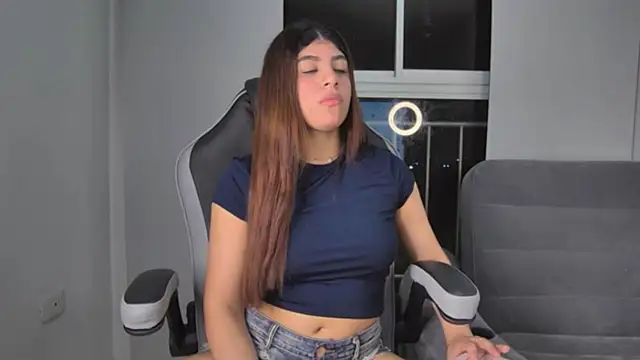 AmandaBrooks 18 online show from March 13, 2026, 3:00 am