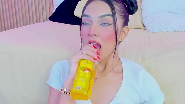 Snapshot of GABRIELAM_MS chatting on February 28, 2025, 3:15 am GABRIELAM MS online show from February 28, 2025, 3:15 am