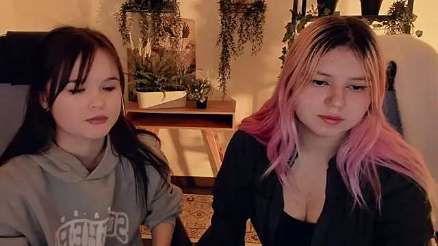 DiaAngell online show from March 13, 2026, 8:58 pm