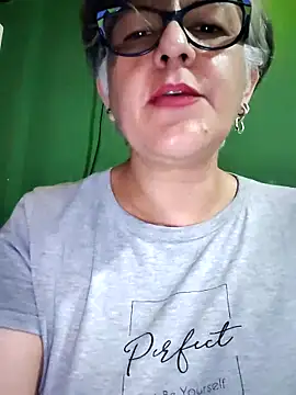 Snapshot of ilonna2025 chatting on October 2, 2025, 6:39 am ilonna2025 online show from October 2, 2025, 6:39 am