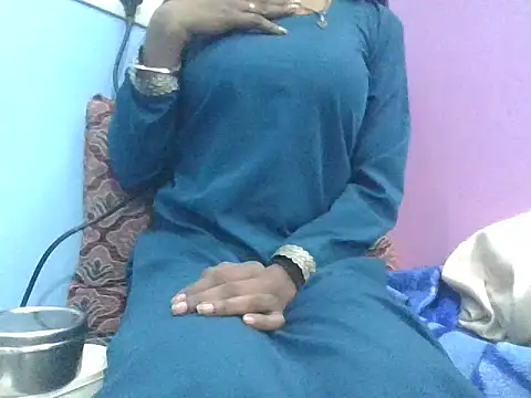 Leoni G online show from December 23, 2025, 6:56 am