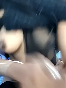 Snapshot of Leoni_G chatting on December 17, 2025, 6:07 am Leoni G online show from December 17, 2025, 6:07 am