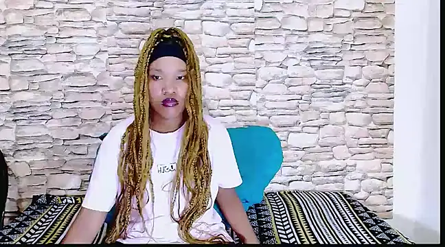 EroticSexyPrada online show from March 3, 2025, 3:43 pm