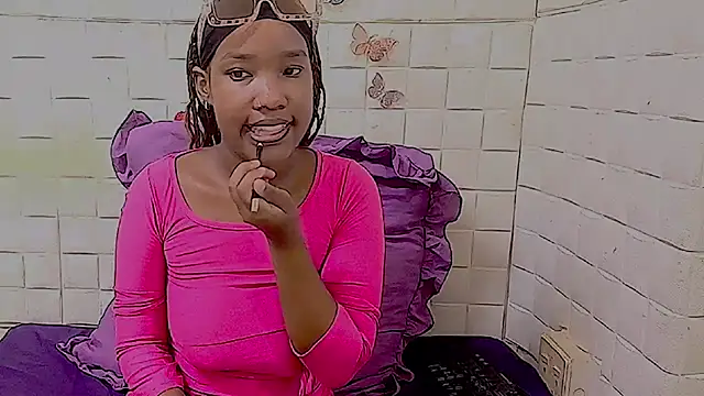 EroticSexyPrada online show from February 21, 2026, 4:53 pm