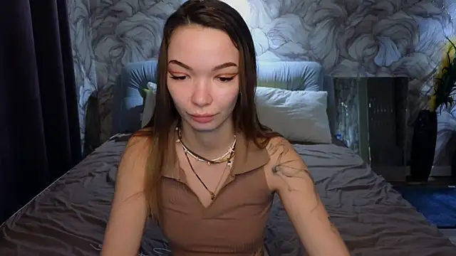 Snapshot of SusannJohnson chatting on October 13, 2025, 12:23 am SusannJohnson online show from October 13, 2025, 12:23 am