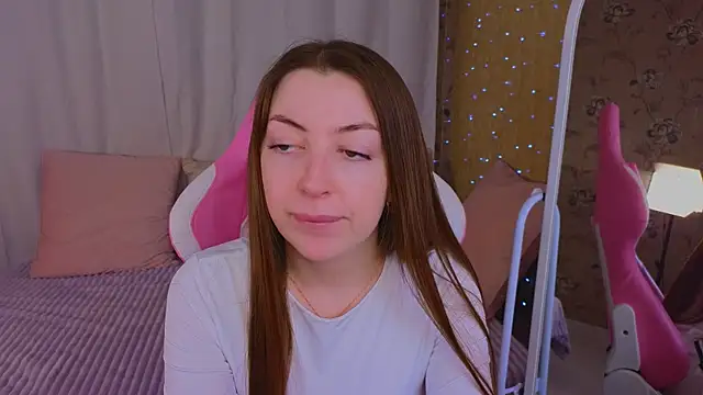 Snapshot of Ann_moon__ chatting on March 19, 2025, 12:23 pm Ann moon online show from March 19, 2025, 12:23 pm