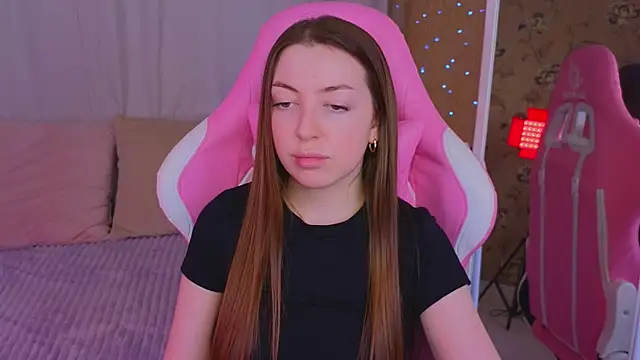 Snapshot of Ann_moon__ chatting on March 10, 2025, 6:34 pm Ann moon online show from March 10, 2025, 6:34 pm