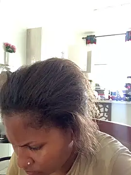 Snapshot of madell chatting on March 4, 2026, 6:43 am madell online show from March 4, 2026, 6:43 am