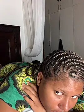 Snapshot of madell chatting on February 7, 2026, 2:19 am madell online show from February 7, 2026, 2:19 am