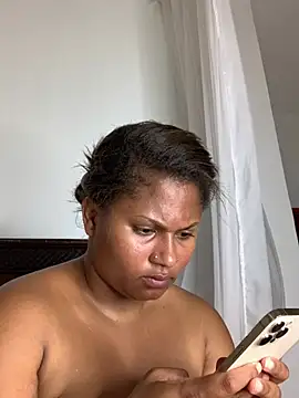 Snapshot of madell chatting on February 25, 2026, 6:13 am madell online show from February 25, 2026, 6:13 am