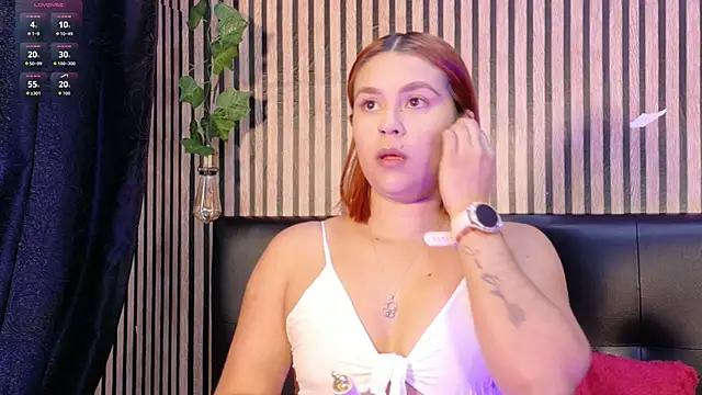 Sophie new25 online show from October 29, 2025, 12:48 pm