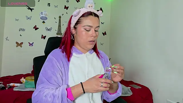 Sophie new25 online show from April 29, 2026, 11:36 am