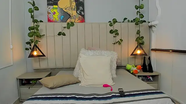 Paulina Lopezz online show from February 13, 2026, 8:31 pm