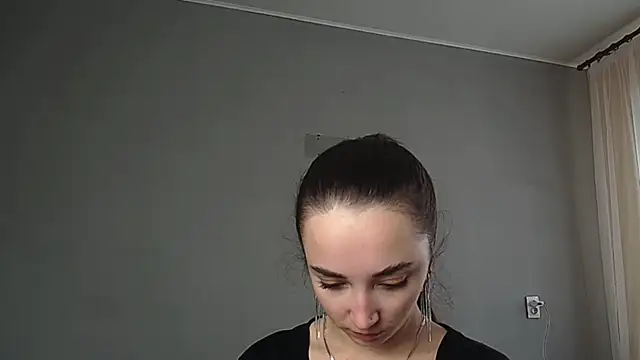 Eva Gloryy online show from March 4, 2026, 9:06 am