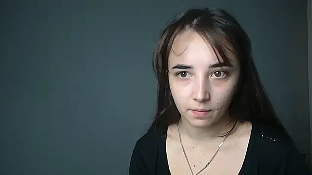 Eva Gloryy online show from October 29, 2025, 11:31 am