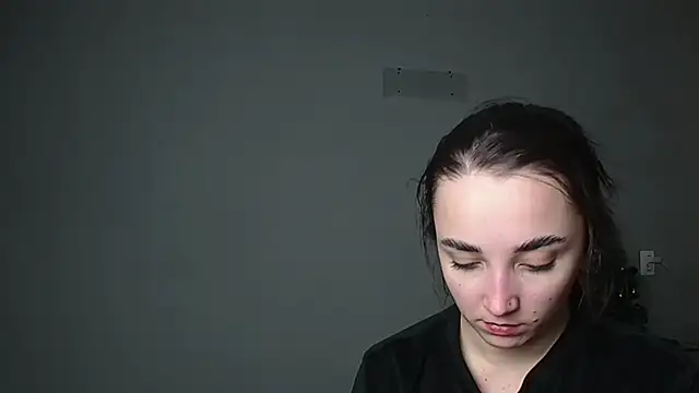 Eva Gloryy online show from February 10, 2026, 9:03 pm