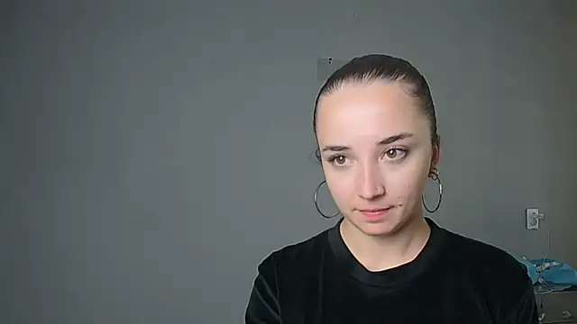 Snapshot of Eva_Gloryy chatting on October 13, 2025, 8:38 am Eva Gloryy online show from October 13, 2025, 8:38 am